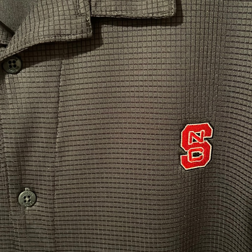 NCSU Short sleeved button down casual shirt